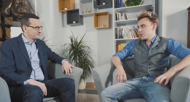 Mateusz Morawiecki udzielił wywiadu youtuberowi Blowkowi o koronawirusie (wideo)