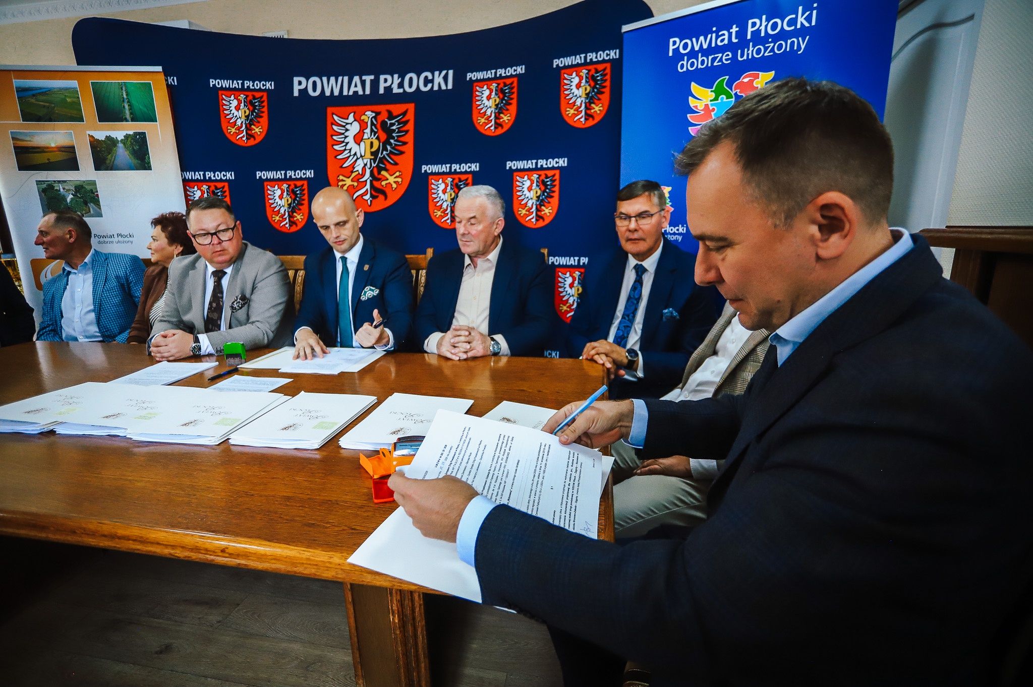 Podpisanie umów 