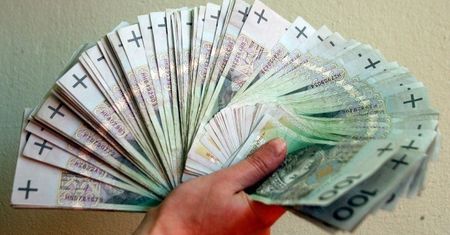 Czternasta emerytura 2026. Ile wyniesie, kto dostanie pieniądze i jaki jest próg ZUS?