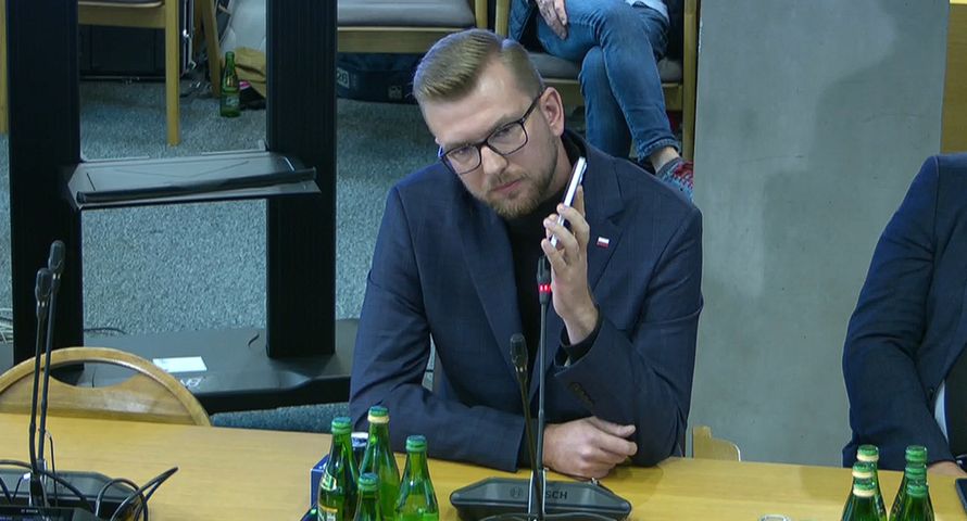 Władze TVP i Polskiego Radia maglowane w Sejmie. Reporter Republiki pytał o garnitury
