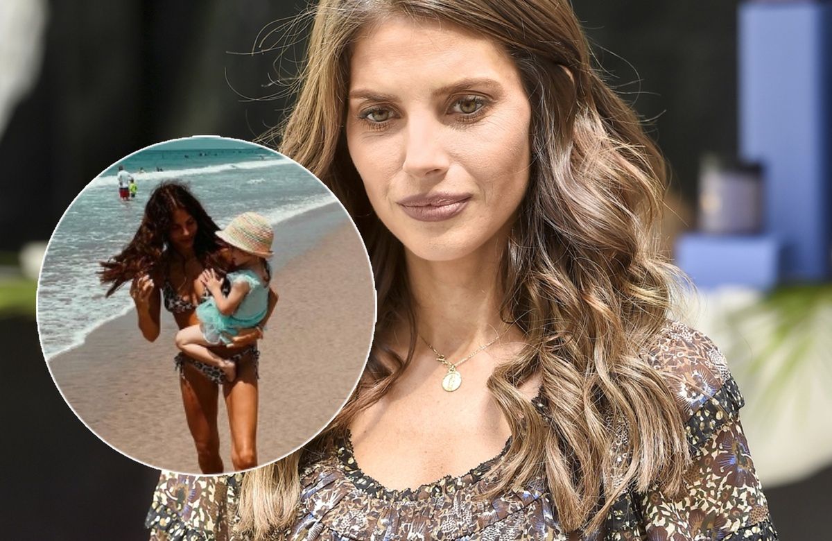 Rosati założyła bikini, poszła z córką na plażę. Nie ma mowy o ustawce