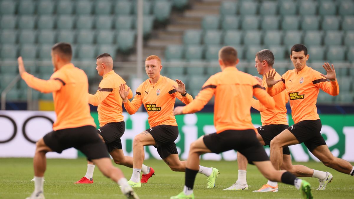 PAP / Leszek Szymański / Na zdjęciu: piłkarze Szachtara Donieck