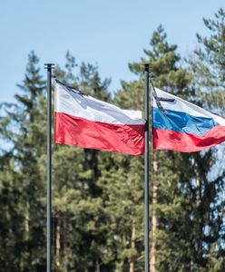 Rosjanie zdjęli polskie flagi. MSZ reaguje