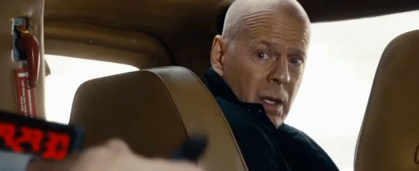 ''Red 2'': Bruce Willis podsłuchuje Wasze rozmowy [wideo]