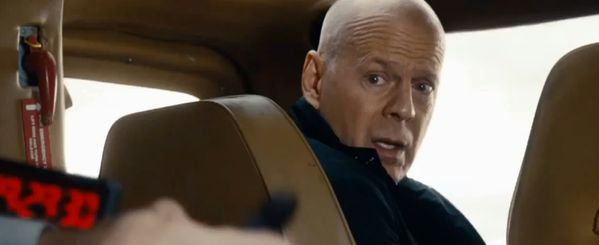 ''Red 2'': Bruce Willis podsłuchuje Wasze rozmowy [wideo]