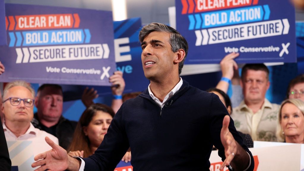 Rishi Sunak Visits Hampshire On The Final Day Of The General Election Campaign
HAMPSHIRE, UNITED KINGDOM - JULY 3: British Prime Minister Rishi Sunak gestures during his final rally at Romsey Rugby Football Club as part of a Conservative general election campaign event on July 3, 2024 in Hampshire, United Kingdom. Last night the Conservatives bought out former Prime Minister Boris Johnson to endorse Sunak's election campaign. (Photo by Claudia Greco - WPA Pool/Getty Images)
WPA Pool
