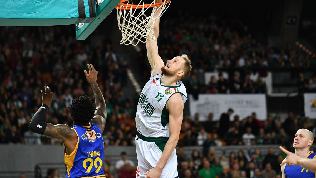 PAP / Maciej Kulczyński / Na zdjęciu: Aleksander Dziewa