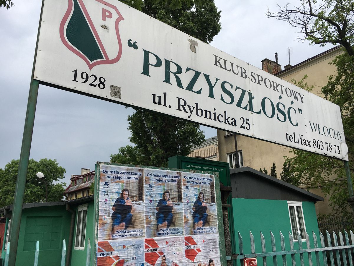 Od 92 lat w Klubie Sportowym "Przyszłość" w piłkę grają młodzi miłośnicy sportów. Fot. Barbara Kwiatkowska