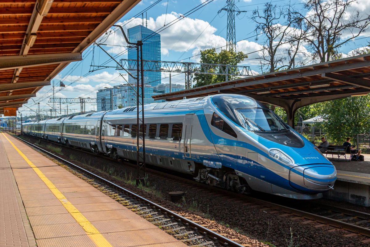 Pendolino wjechał na zły tor