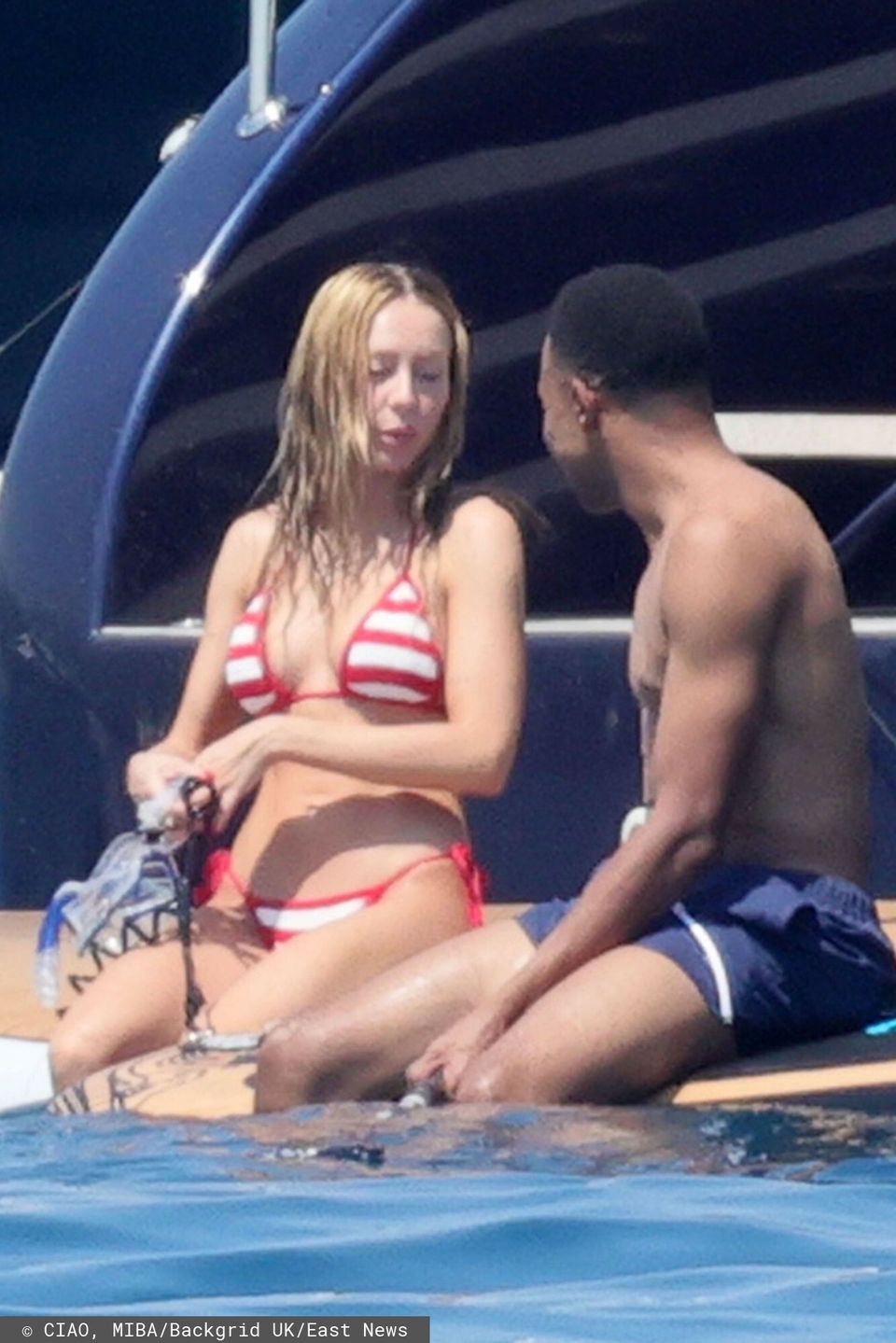 Upojne wczasy Kyliana Mbappé i Ester Exposito na Sardynii