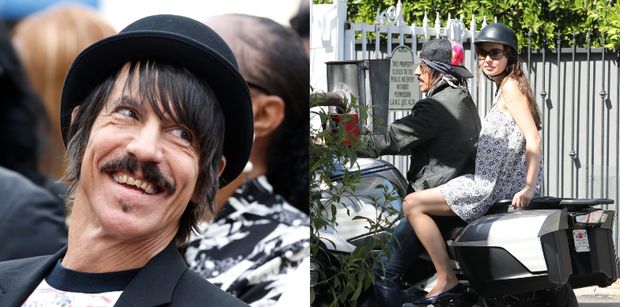 63-letni lider Red Hot Chili Peppers sunie na motocyklu z młodszą o 33 LATA partnerką (FOTO)