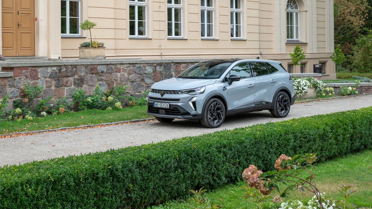 Pierwsza jazda: Renault Symbioz E-Tech Hybrid – kiedy jeden SUV w segmencie to za mało