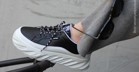 Black &amp; White, czyli najmodniejsze białe i czarne modele od Lee Cooper