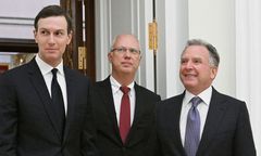 Spotkanie w Miami po wizycie w Moskwie. Ukraina negocjuje plan Trumpa