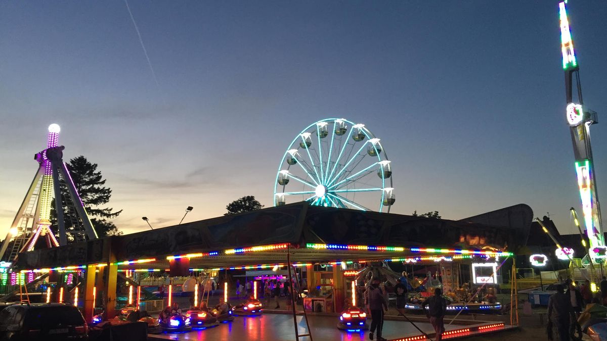 - Jest problem z zagranicznymi karuzelnikami - przyznają urzędnicy. A zagranica króluje w polskich lunaparkach