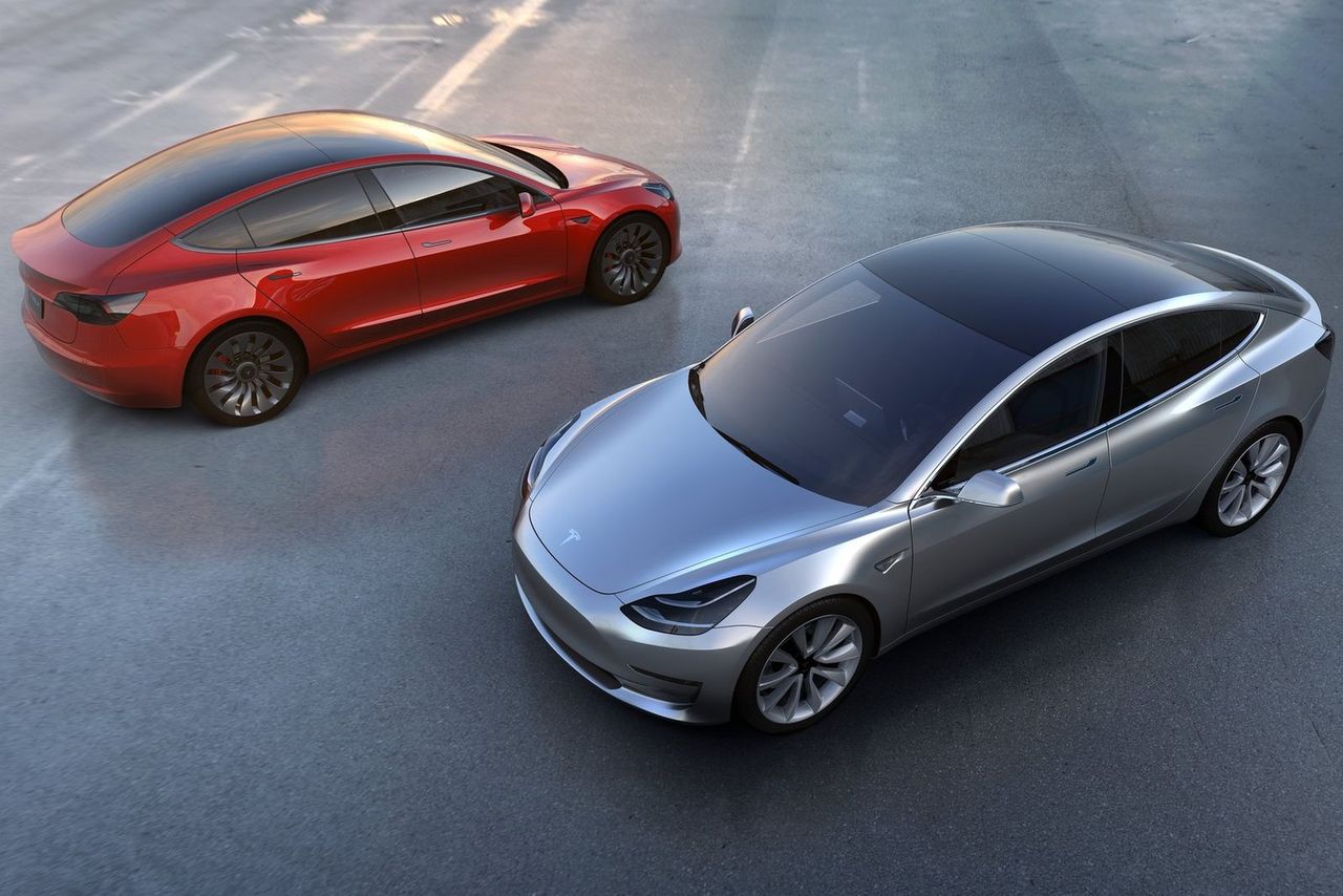 Tesla Model 3 (2018) – premiera elektrycznego samochodu dla ludu