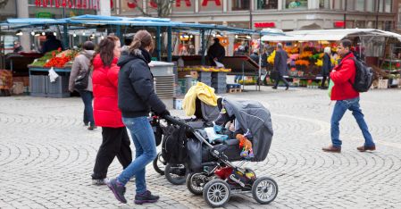 Opieka nad dzieckiem. Kiedy można skorzystać z dni wolnych od pracy?