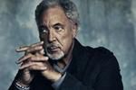 Michael Sheen i Tom Jones czytają Dylana Thomasa