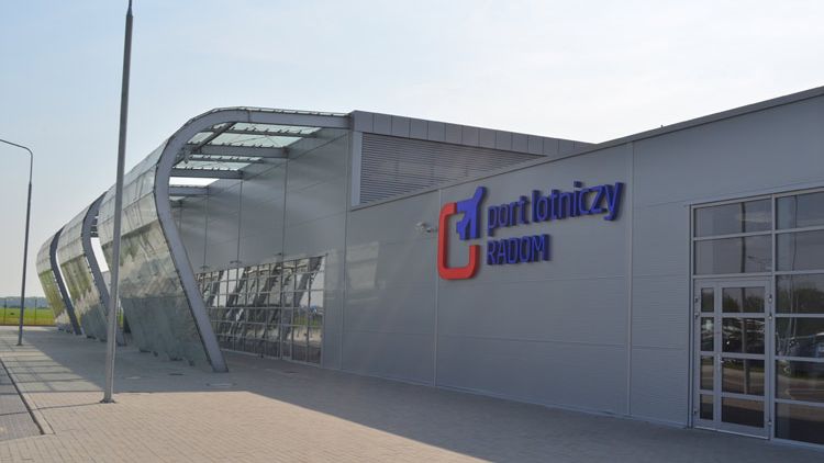 Lotnisko w Radomiu, pod zarządem "Portów Lotniczych", ma działać od wiosny 2020 r