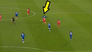 Oddał strzał zza połowy boiska. Komentator aż krzyknął [WIDEO]