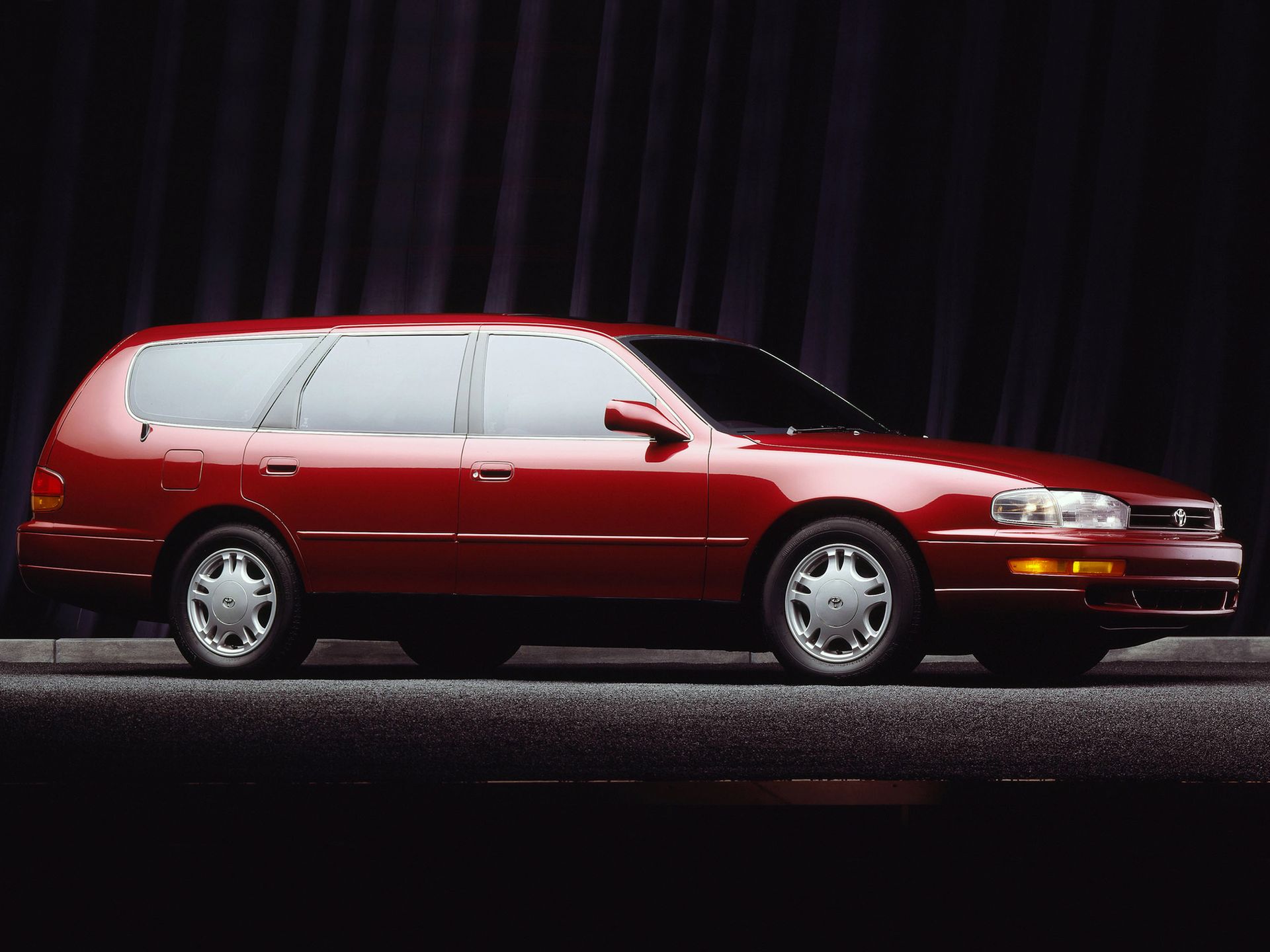 Toyota Camry 3