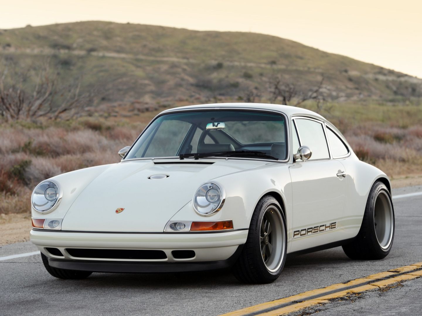 Singer Porsche 911 - król współczesnych klasyków 48