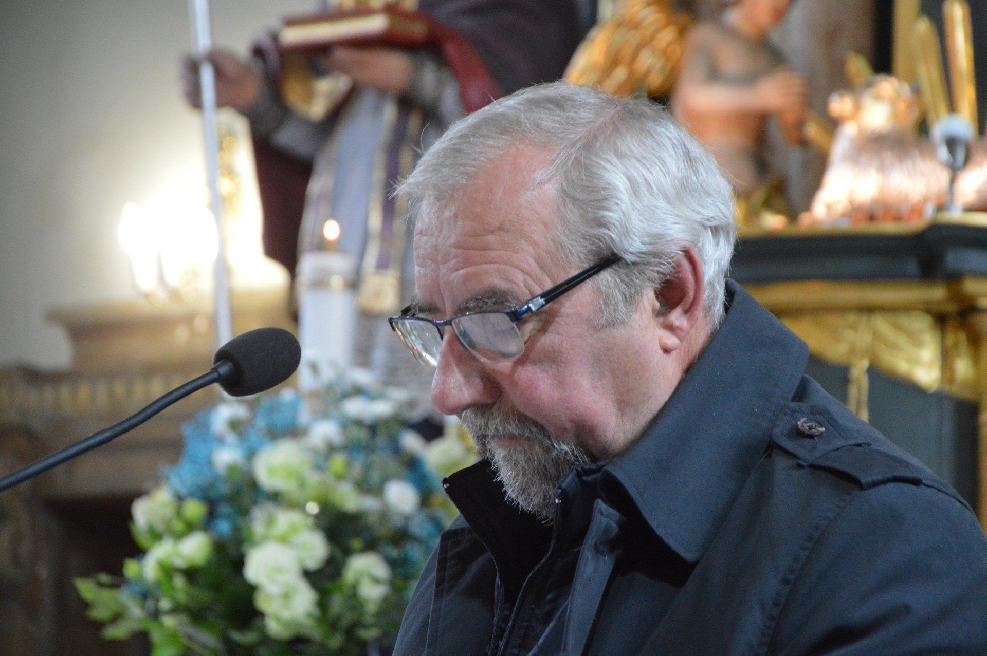 Historia i tożsamość jednego z bohaterów - kpr. Józefa Mistrzaka ps. &#34;Kogut&#34; - zostały odkryte dzięki pasji i zaangażowaniu Romana Szczęsnego, miłośnika historii regionu