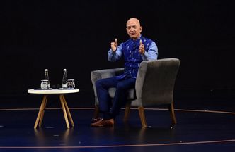 Jeff Bezos nie będzie dyrektorem generalnym Amazona. Potwierdza to w liście do pracowników