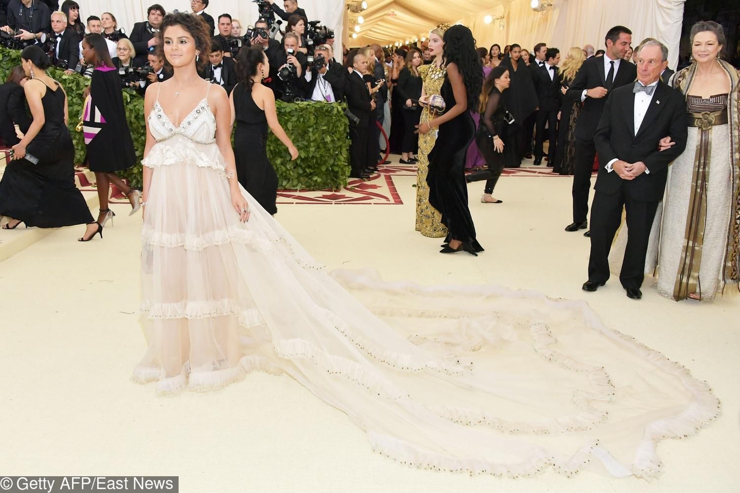 Selena Gomez, kreacja: Coach – MET Gala 2018