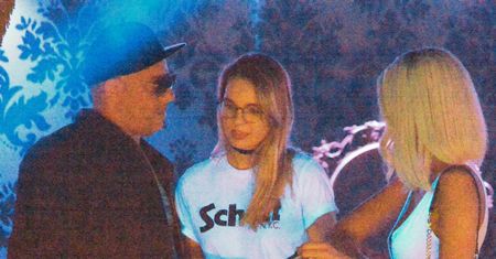 Vin Diesel flirtuje i całuje się z fankami w VIP Roomie (ZDJĘCIA)