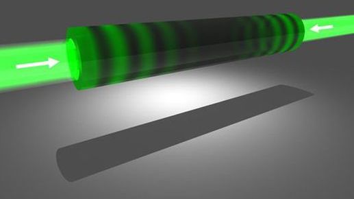 Laser wstecznego czasu 1