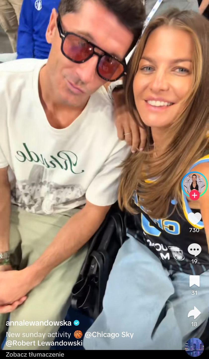 Anna i Robert Lewandowscy na meczu koszykarek