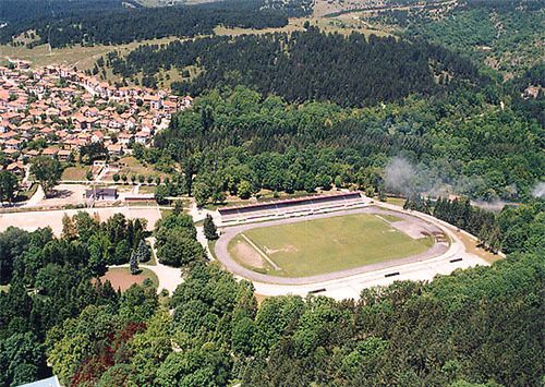 Stadion drużyny Rudar Pljevlja z szerszej perspektywy... / fot. fcrudarpljevlja.com/