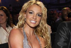 Britney Spears dogoni księcia Harry'ego? Bije rekordy sprzedaży