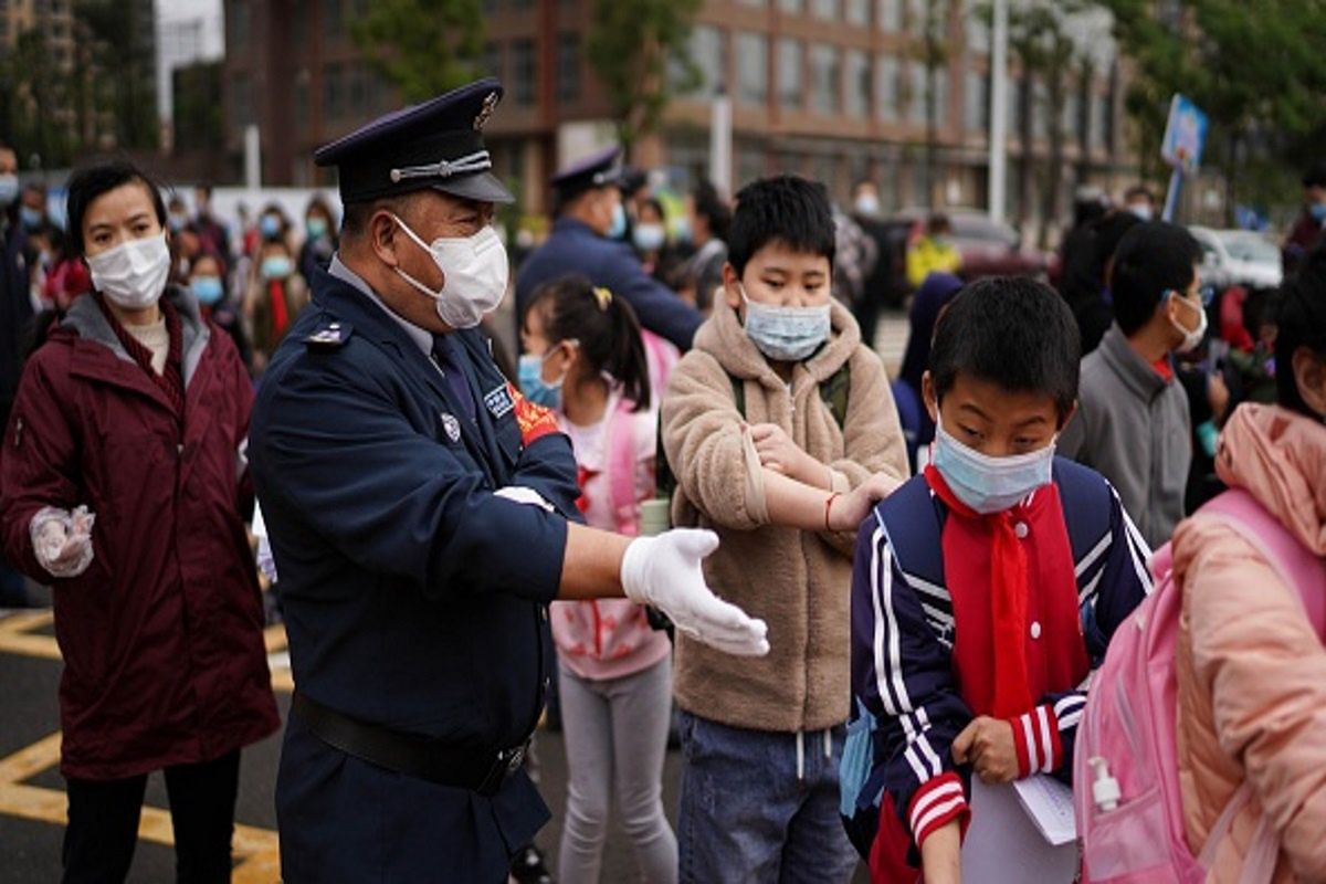 Koronawirus w Chinach. Nowe informacje o zarażonych