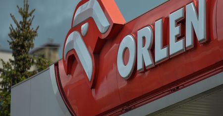 Orlen obniża ceny na stacjach. Ogłosił to prezes Daniel Obajtek