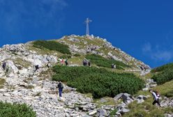 Awantura na Giewoncie. Słuchał muzyki, dostał mandat i gazem po oczach