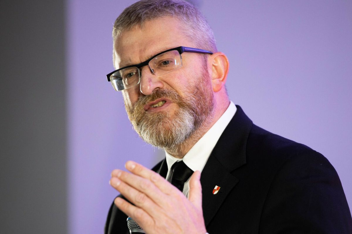 Siostra Brauna udzieliła wywiadu. Mówi o "pogardzie i nienawiści"