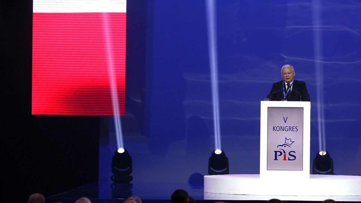 Jarosław Kaczyński na kongresie PiS