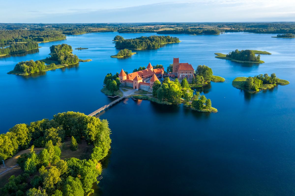 Zamek w Trokach na Litwie, która znalazła się wysoko na liście Lonely Planet