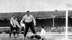 Showman, brutal i "pochłaniacz" jedzenia. Historia najgrubszego bramkarza świata