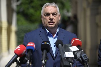 Orban gratuluje AfD. "Zapnijcie pasy"