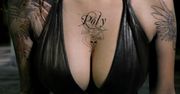 Jak zareklamować grę? Tatuowaniem biustów