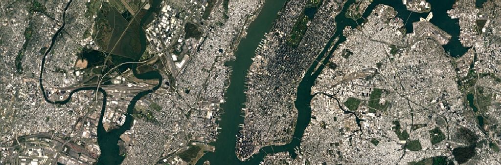 Ten sam obszar Nowego Jorku uchwycony przez satelitę Landsat 8