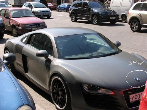 Audi R8 czy BMW?