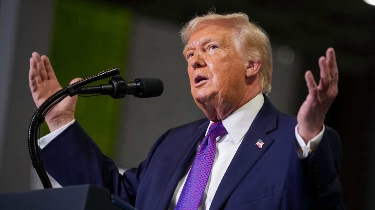HEBRON, KENTUCKY - MARCH 11: U.S. President Donald Trump speaks on stage at Verst Logistics on March 11, 2026 in Hebron, Kentucky. Verst Logistics handles packaging, shrink sleeve labeling, and transportation management for various brands. (Photo by Andrew Harnik/Getty Images)
