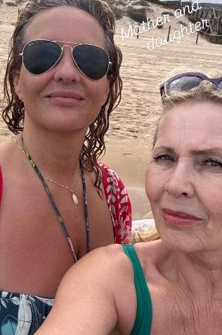 Grażyna Szapołowska na wakacjach z córką 


