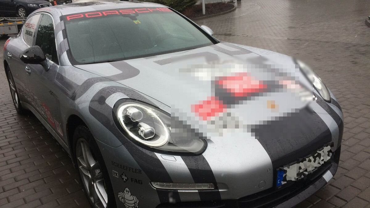Jedno z zabezpieczonych aut
