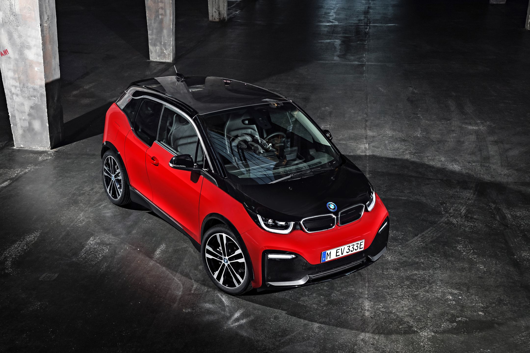 BMW i3s - na samochody elektryczne obowiązują inne zasady rozliczania VAT