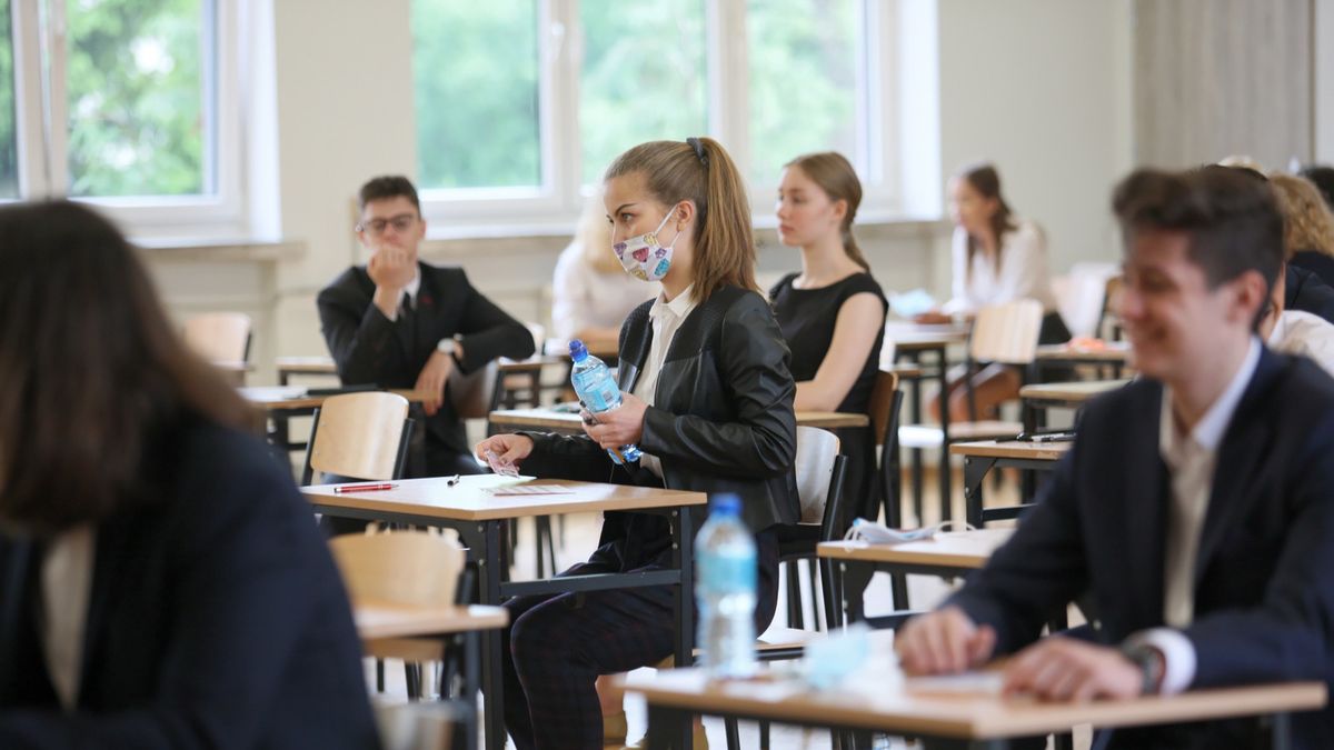 Ile trwa matura z języka angielskiego?